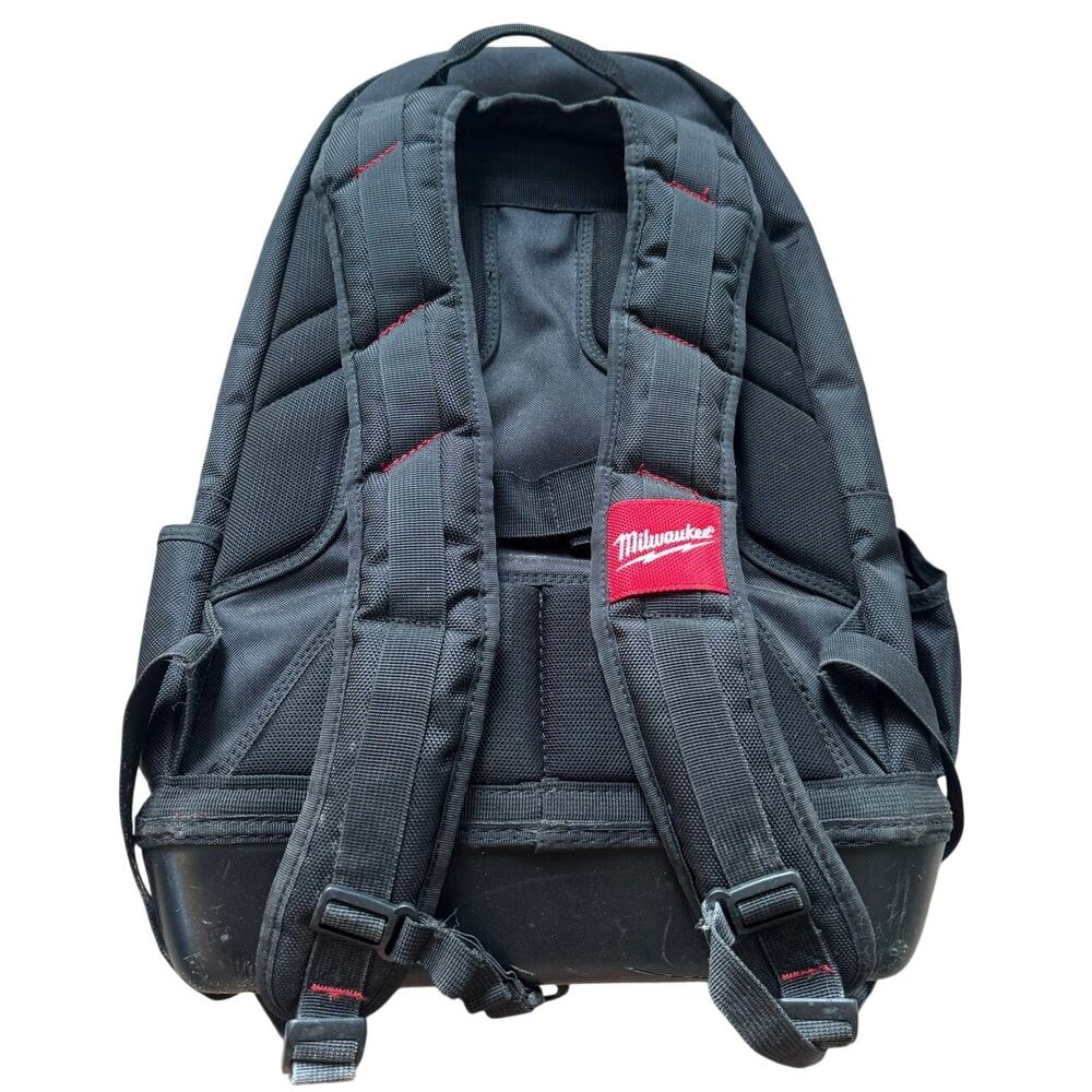 Milwaukee Tools 48-22-8200 35 Pocket 1680 Ballistic Jobsite Backpack - Picture 2 of 7